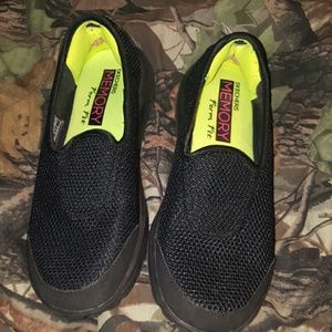 sketchers memory form fir