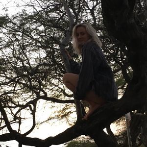 Meet your Posher, Elise