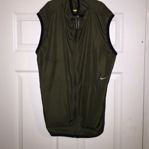 Nike vest