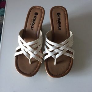 NWOT white wedges