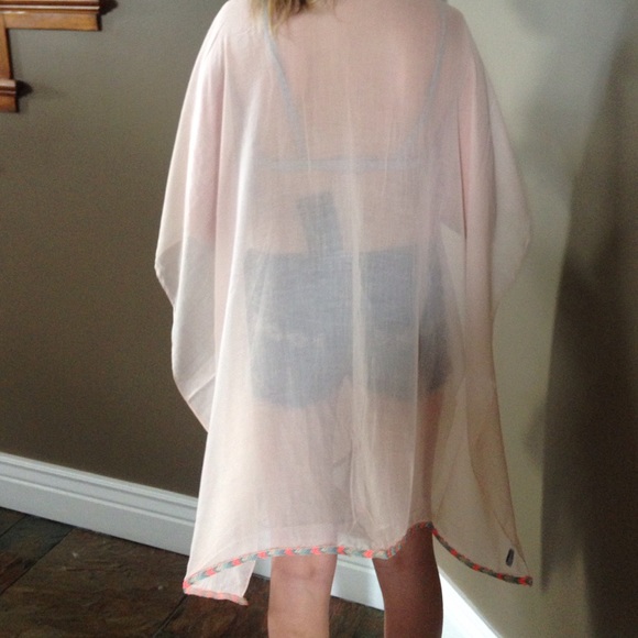 Last 1🎀Pink Boho Kimono Shawl - Picture 3 of 4