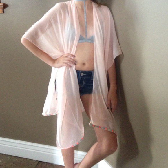 Last 1🎀Pink Boho Kimono Shawl - Picture 4 of 4
