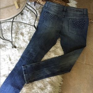 DKNY Med Faded Stretch, Zip Fly, Embroidery Detail