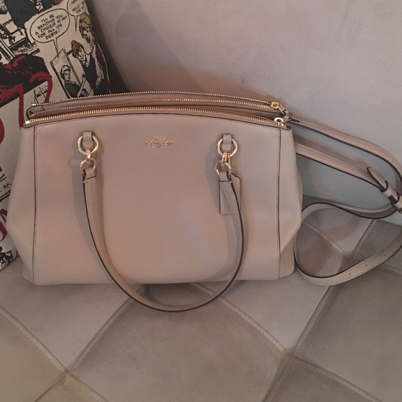 AUTHENTIC Coach bag