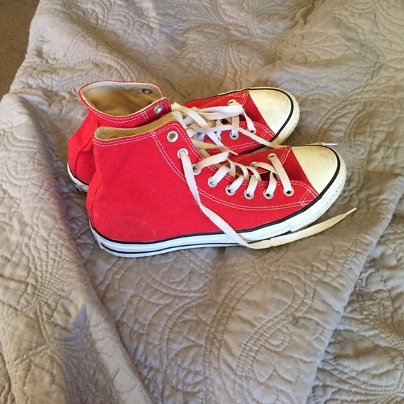 Red converse 9 women's