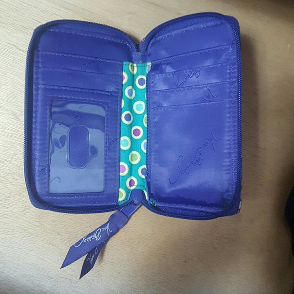 Vera Bradley - Picture 4 of 4