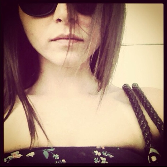 Meet your Posher, Samantha - Picture 2 of 4