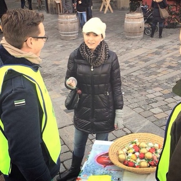 Meet your Posher, Samantha - Picture 3 of 4