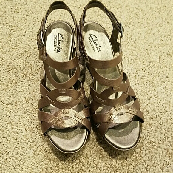 Clarks  bendable sandals
