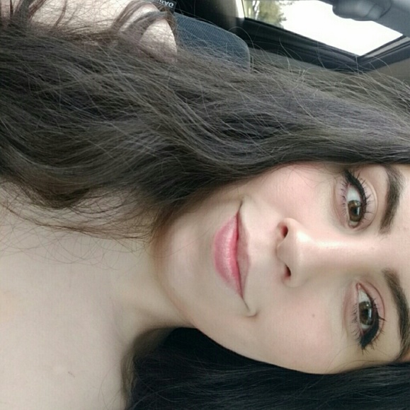 Meet your Posher, Myra - Picture 1 of 1