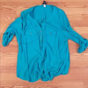 Two pocket flowy blouse