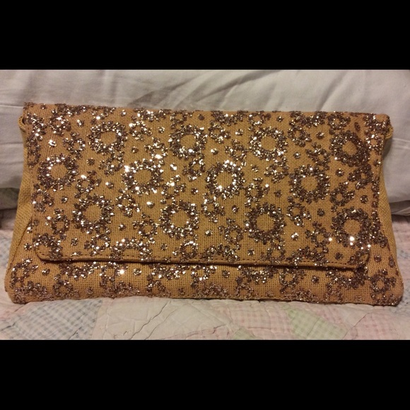 Adorable NWT sparkly clutch by Deux Lux