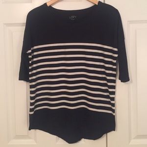 Elbow-length striped tee