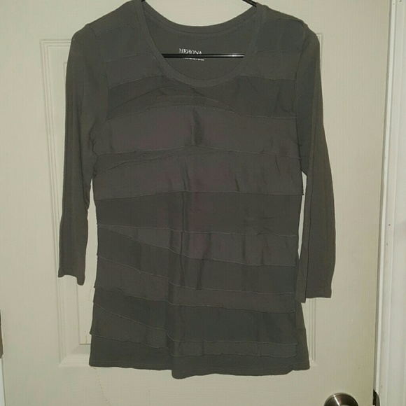 Layered top