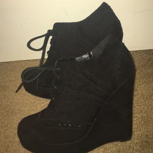 Forever 21 black wedges