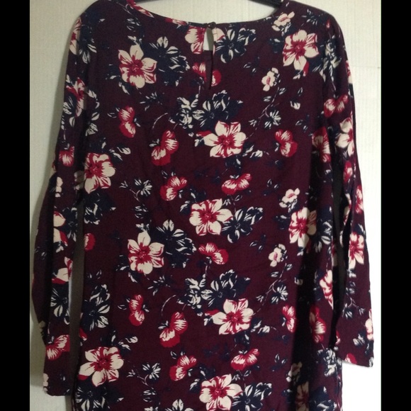 FINAL CLEARANCE GAP FLORAL DRESS - Picture 4 of 4