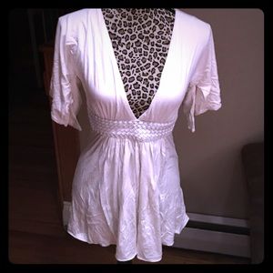 Sky Top-white with leather detail