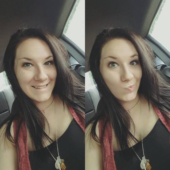 Meet your Posher, Stormi - Picture 1 of 1