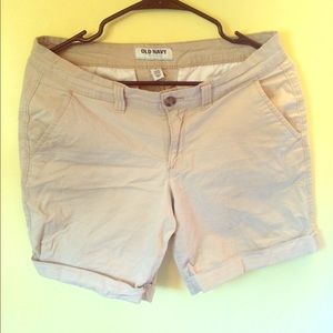 Khaki Bermuda shorts