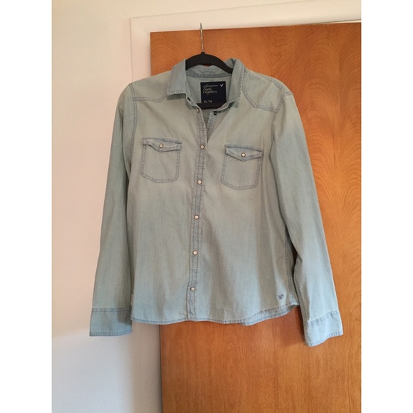 American Eagle Denim Button Up