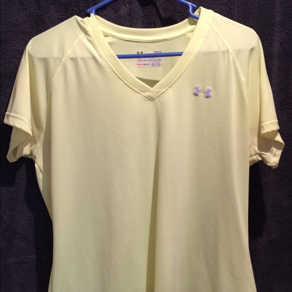 Women's underarmour v neck