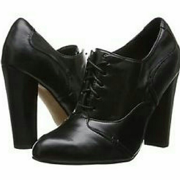 Isola Tora Bootie