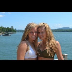 Meet your Posher, Olivia