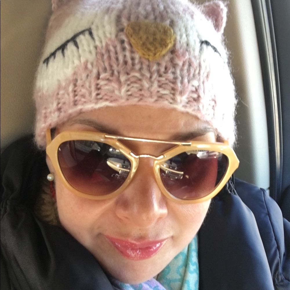 Meet your Posher, Gabriela