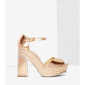 ISO I have to have these shoes!!!
