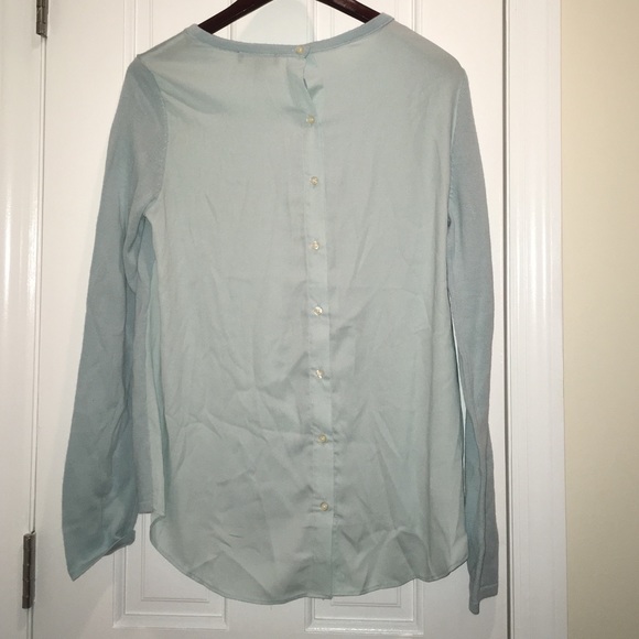Button back top