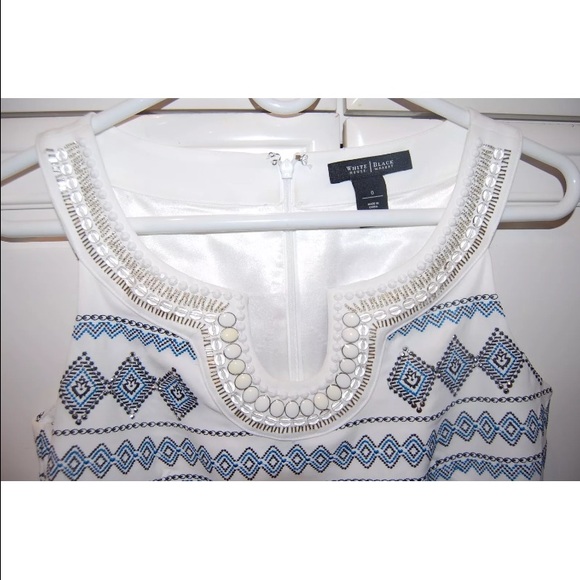 WHBM Embroidered shift dress - Picture 2 of 4