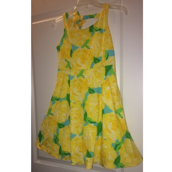 Lilly pulitzer size 14 girls dress - Picture 1 of 1