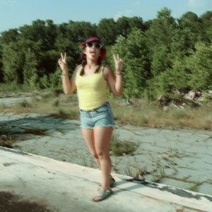 Meet your Posher, Jade