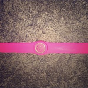 Pink Snap-Watch