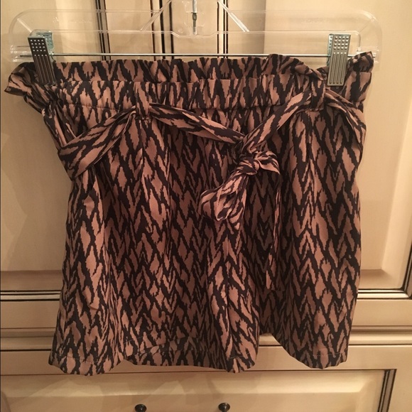 Anthropologie Black and Tan drawstring shorts - Picture 2 of 2
