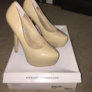 Steve Madden platform shoes