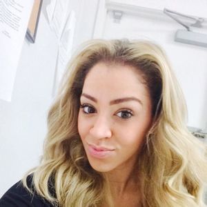 Meet your Posher, Elizabeth