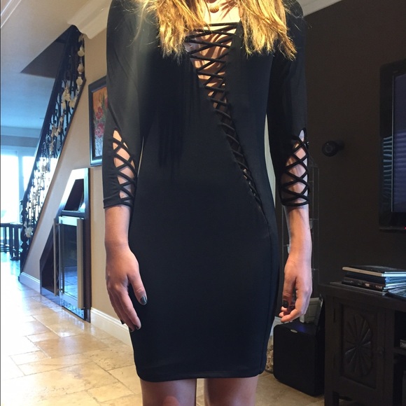 Black dress - Picture 2 of 3