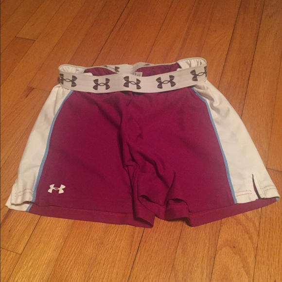 Under Armour maroon heat gear shorts