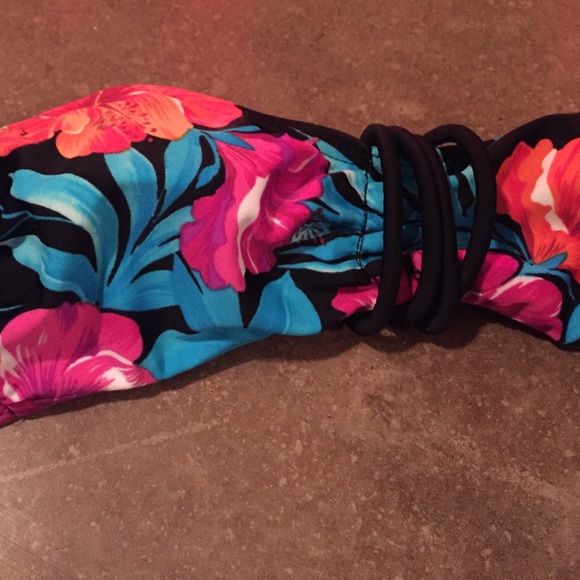 Bikini top - Picture 2 of 3