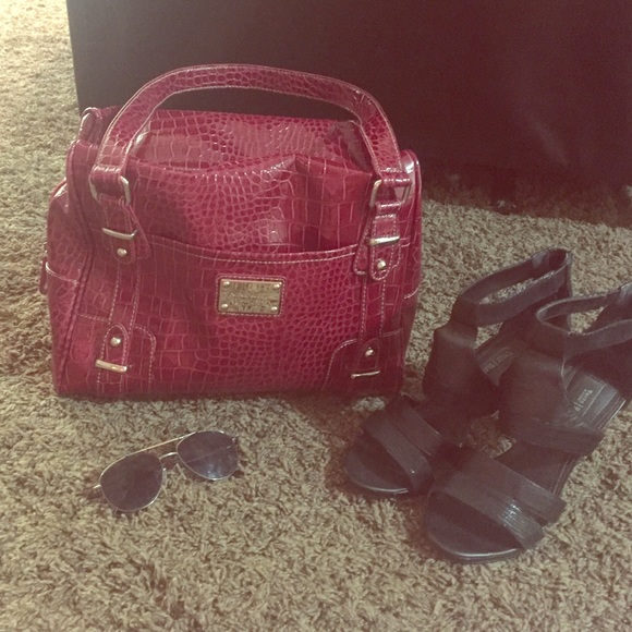 Red faux leather textured Nine West bag