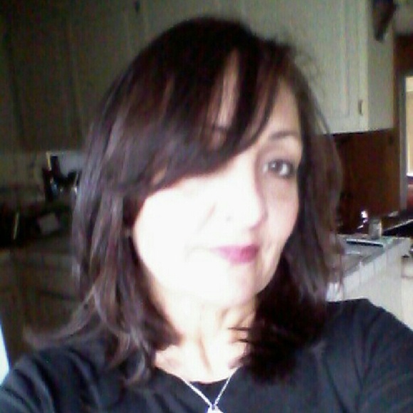 Meet your Posher, Tami - Picture 2 of 2