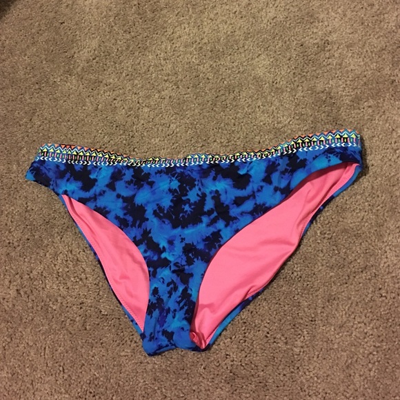 Victoria Secret swim set. Gently used like new