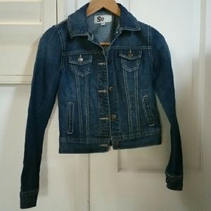 Fitted jean jacket