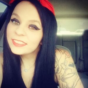 Meet your Posher, Christina