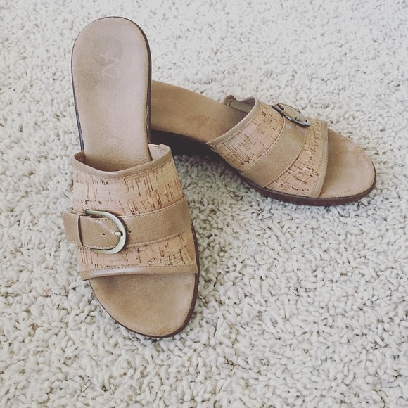 A2 tan wedges - Picture 1 of 4