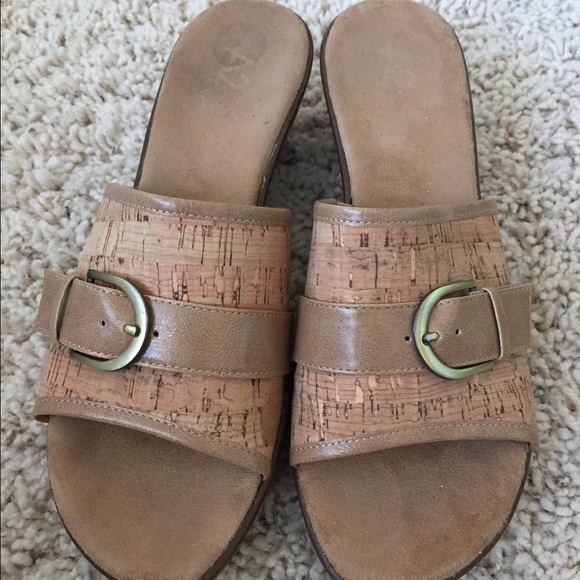 A2 tan wedges - Picture 3 of 4