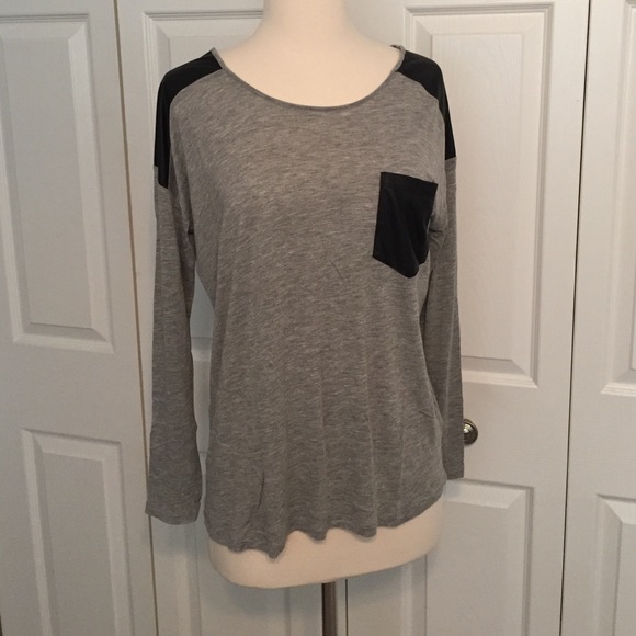 3/$25 🌟 Kensie Long Sleeve Top - Picture 1 of 4