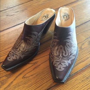 Charlie Horse western leather mule