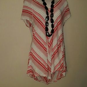 Flowy V stripe shirt